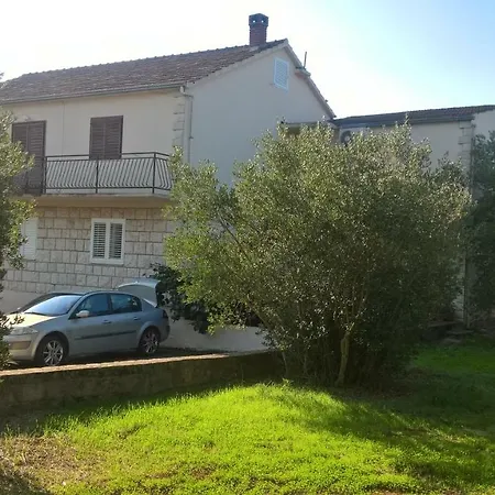 Guest house In Two Free Car Transport Included In Reservation Korcula Town