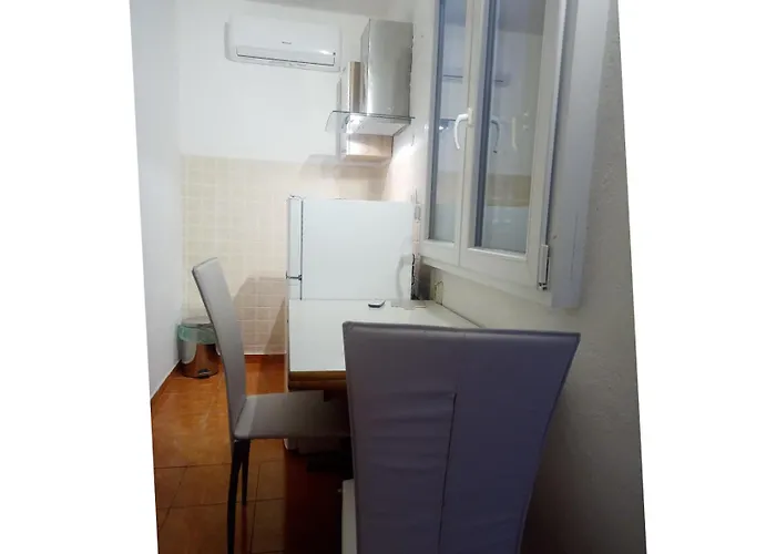 New Considerable Investment On Comfort New Request Three Transport Every Day With Our Car For Free Korčula